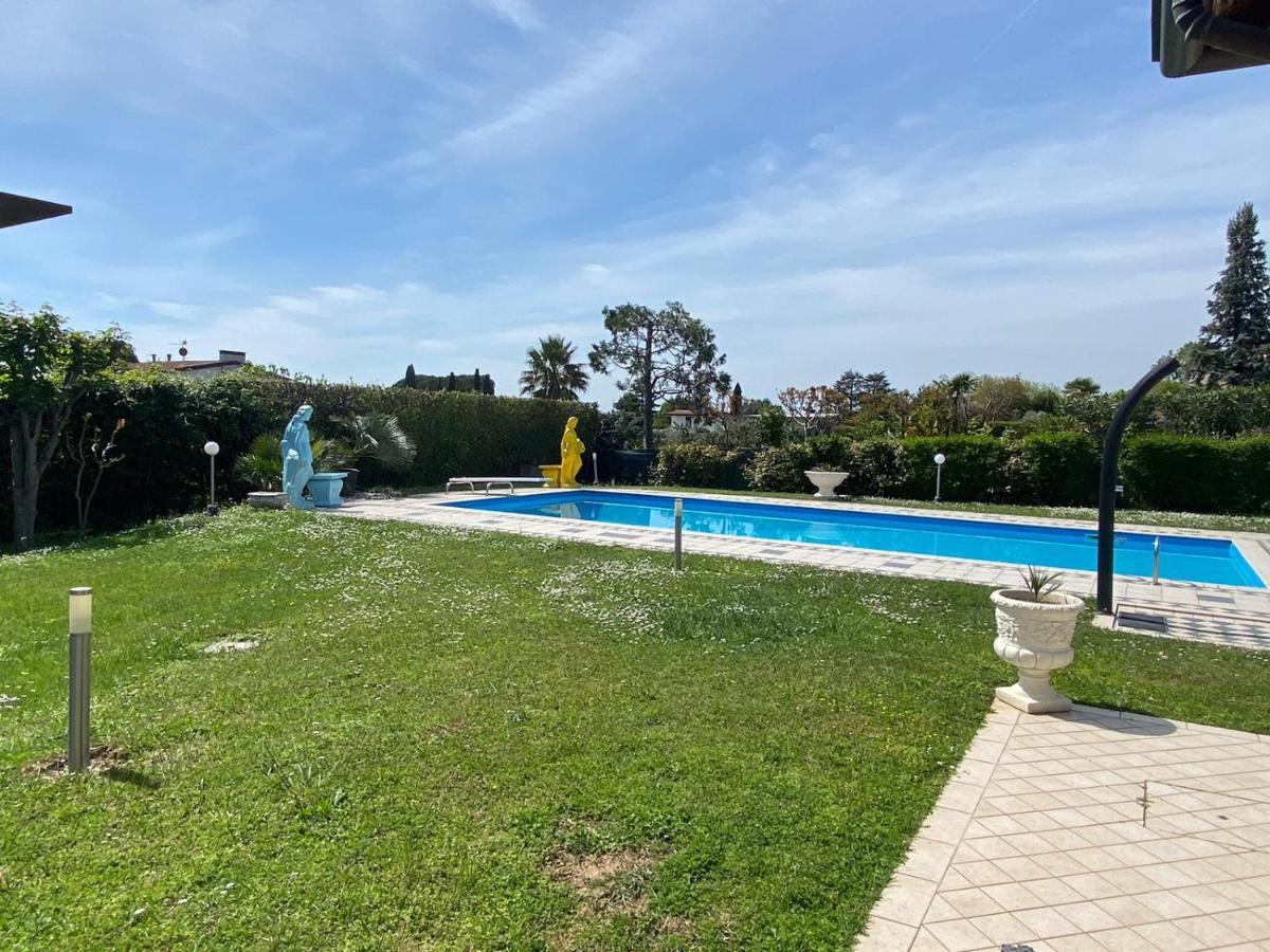 La Dolce Vita - Private Villa With Pool Moniga del Garda Exterior photo