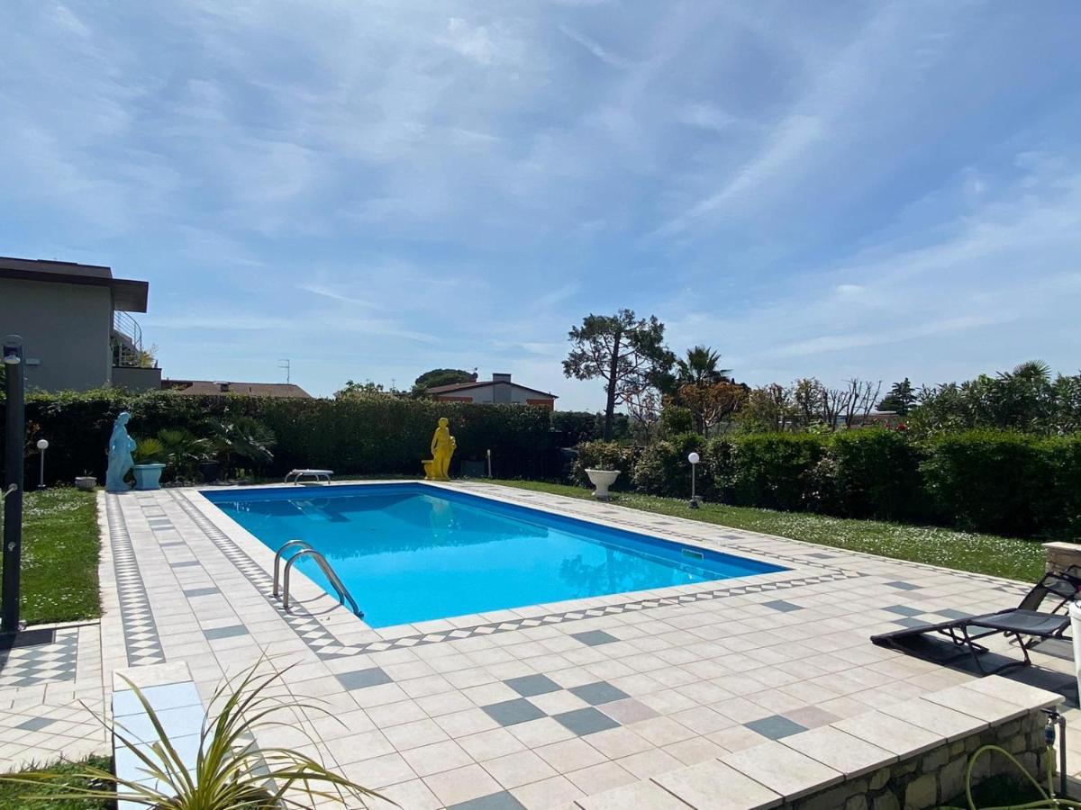 La Dolce Vita - Private Villa With Pool Moniga del Garda Exterior photo